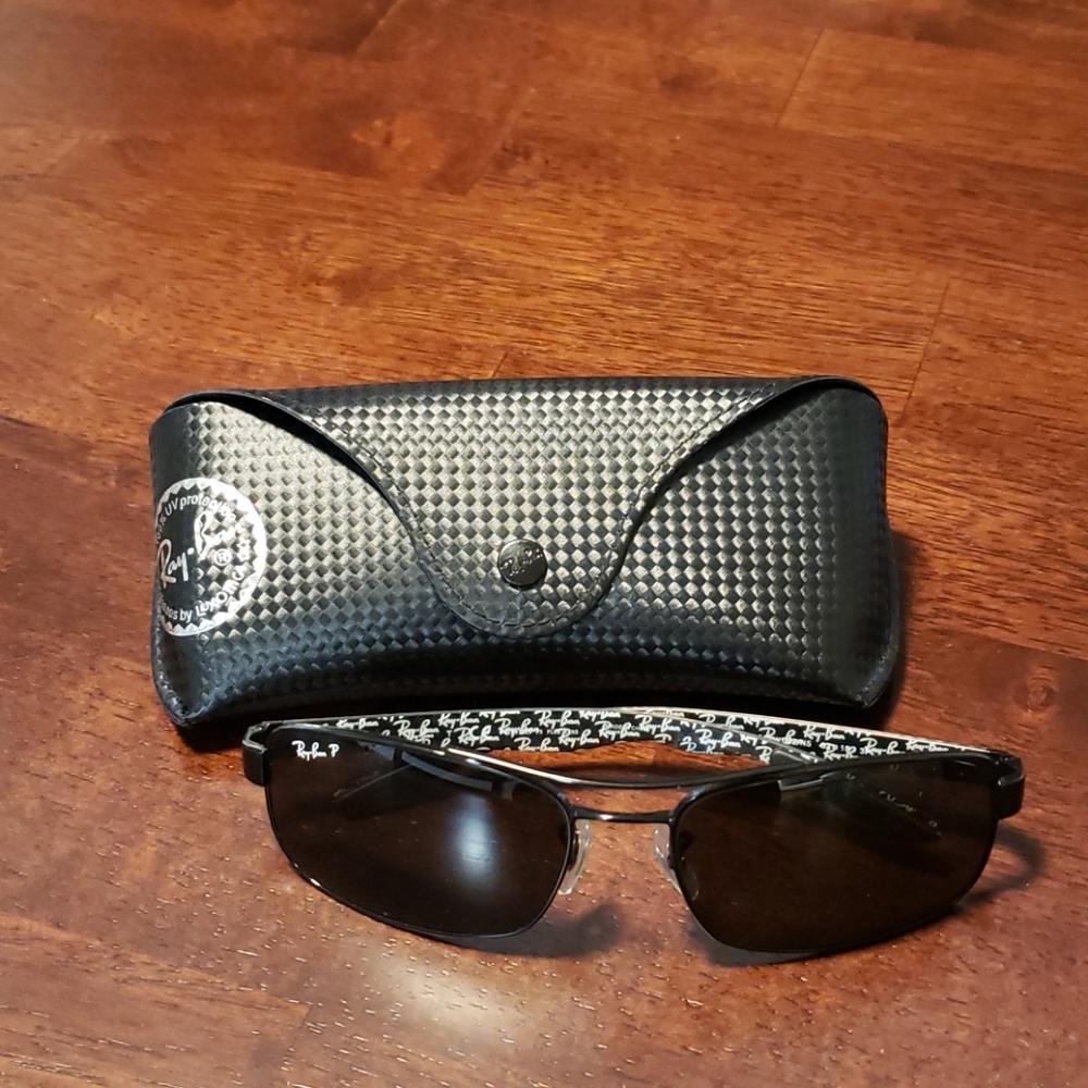 Ray-Ban sunglasses - Picture 2 of 3